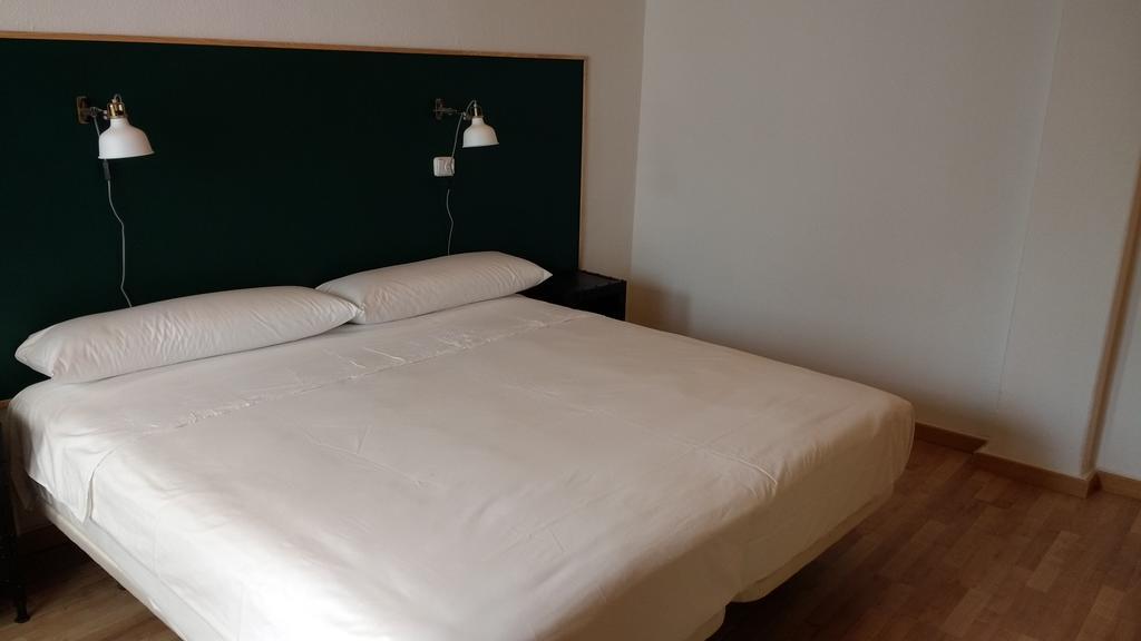The Bridge Hotel Zaragoza Luaran gambar