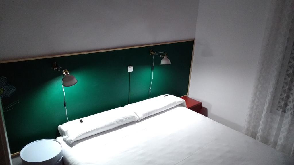 The Bridge Hotel Zaragoza Luaran gambar