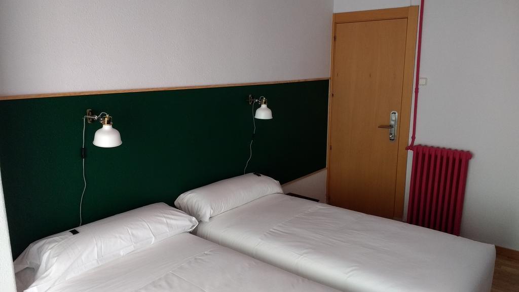 The Bridge Hotel Zaragoza Luaran gambar
